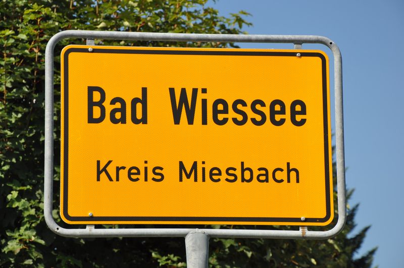 " EINE PERLE AM TEGERNSEE "   -  Exclusive 3-Zimmerwhg. in Bad Wiessee